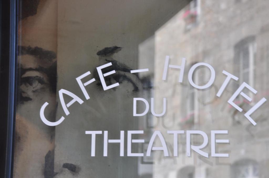 Cafe Hotel Du Theatre Dinan Szoba fotó